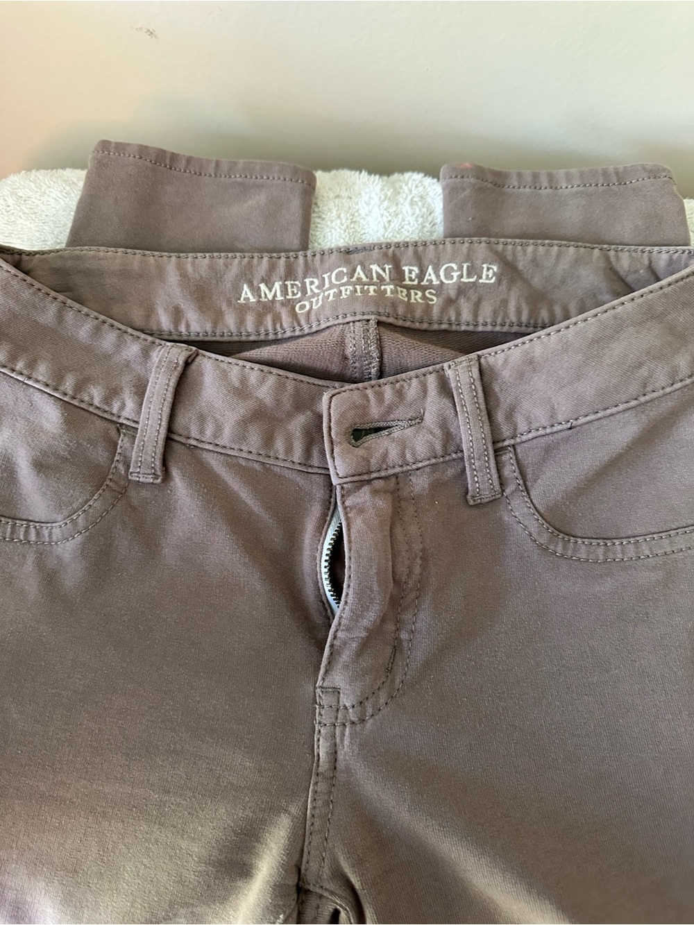 American Eagle Outfitters Slim Straight Jeans in Taupe Brown